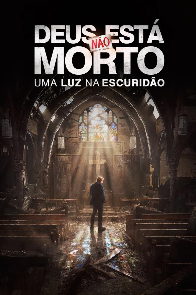 Capa de Deus Não Está Morto: Uma Luz na Escuridão