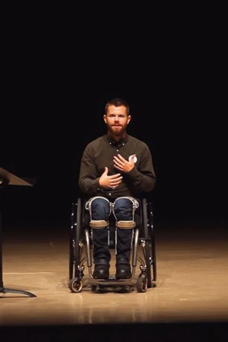 Capa de Com Amor, Scott
