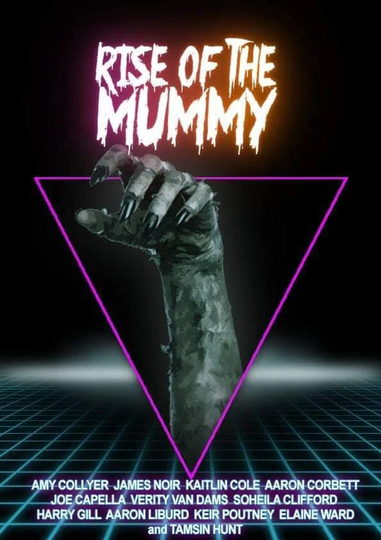 Capa de A Múmia Ressurge